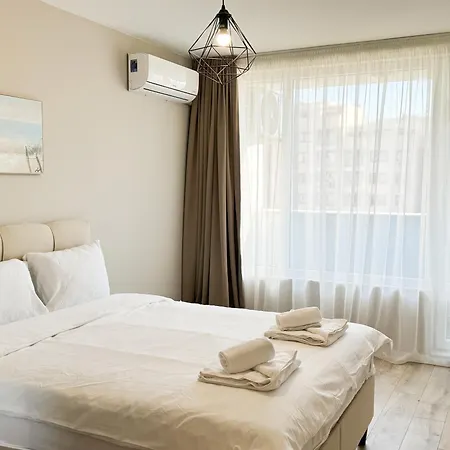 Modern & Spacious Two-bedroom Пловдив