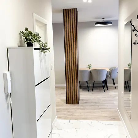 Modern & Spacious Two-bedroom Апартаменти Пловдив