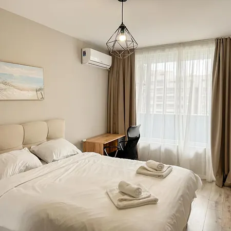 Modern & Spacious Two-bedroom * Пловдив